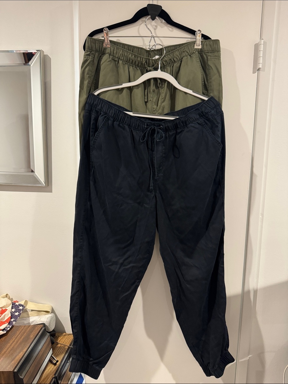 (2) Womens Nine West Drawstring Jogger Pants in Black and Olive XL Lycocel Cool